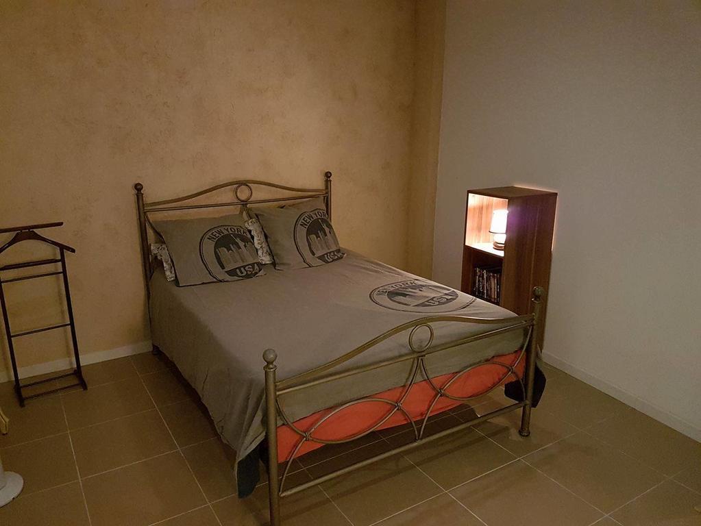 Guesthouse กาเนต์-อ็อง-รูสซียง ภายนอก รูปภาพ