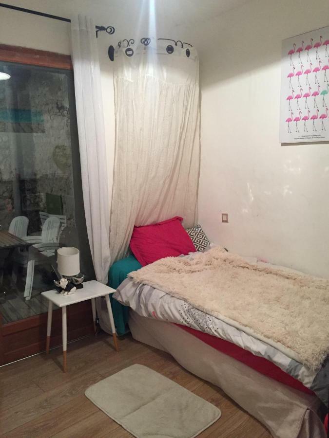 Guesthouse กาเนต์-อ็อง-รูสซียง ภายนอก รูปภาพ
